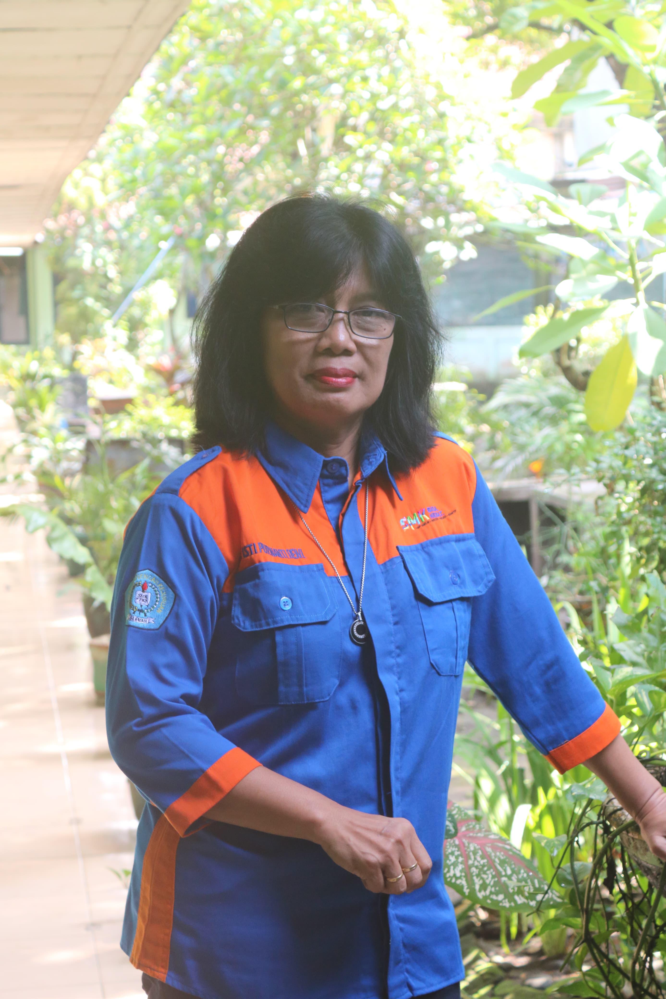 Isti Purwanti Dewi